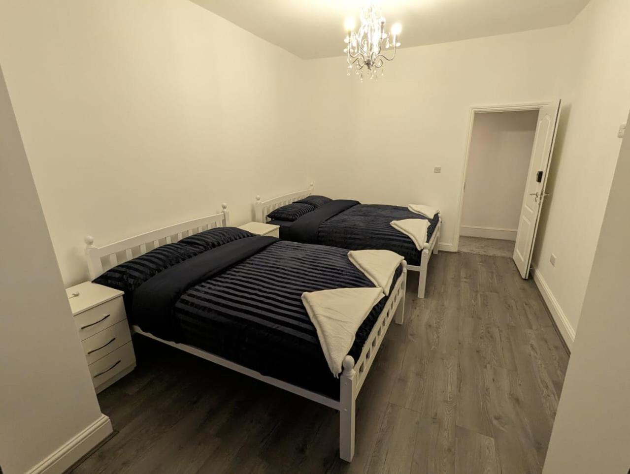 Rayan'S Lodge Stratford 伦敦 外观 照片