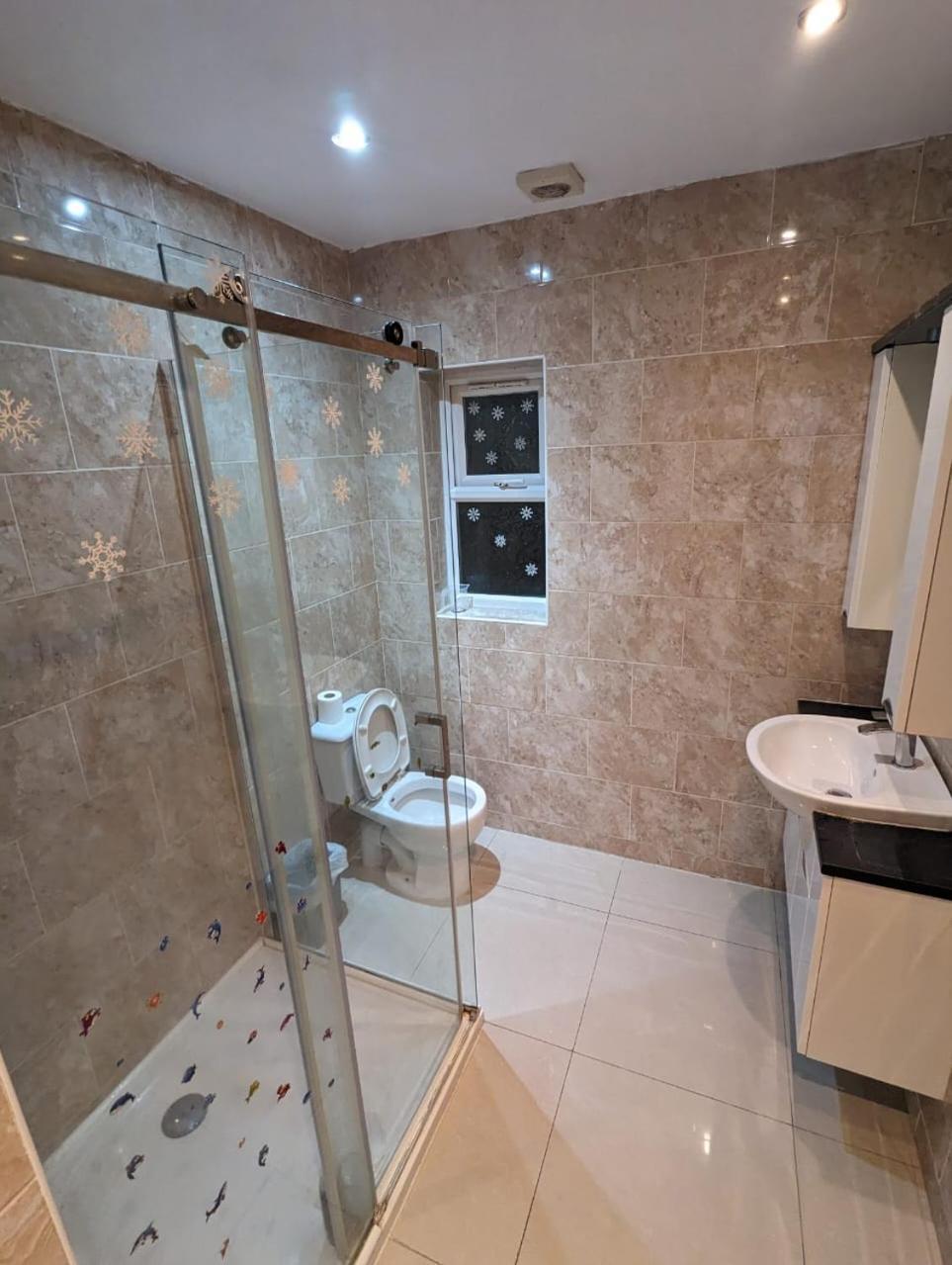 Rayan'S Lodge Stratford 伦敦 外观 照片